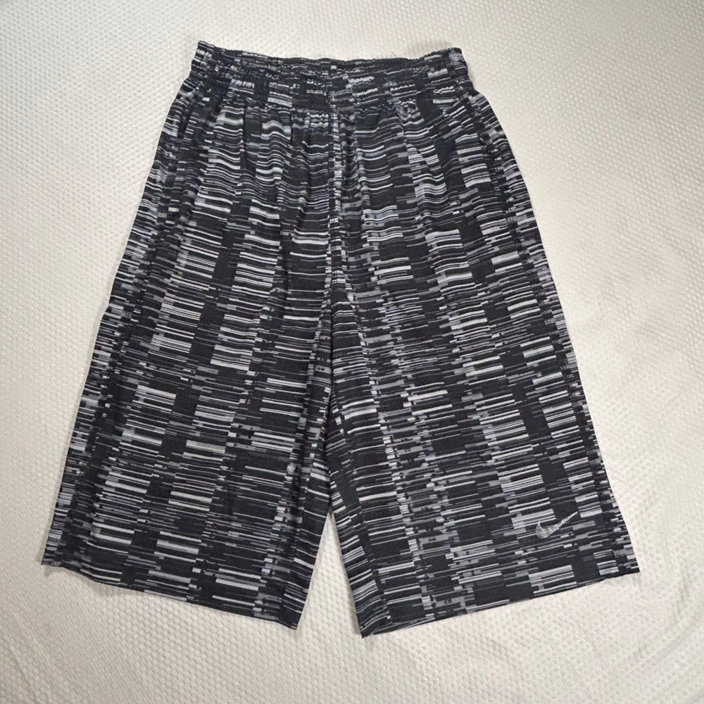 Nike Dri-FIT Mens XL Glitch Digital Print Basketball Training Shorts 724391-010